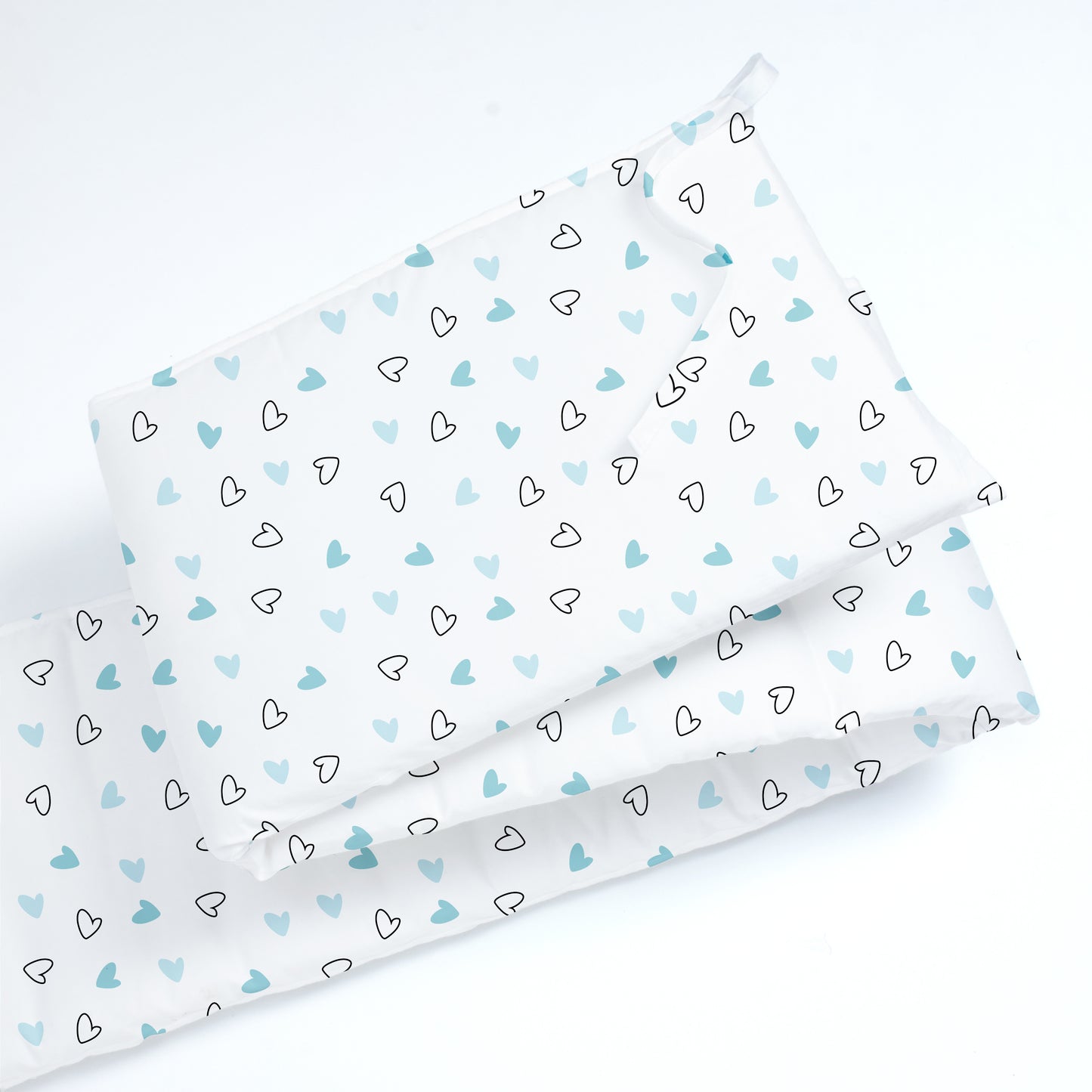 Twill Blue Hearts Cot Bumper